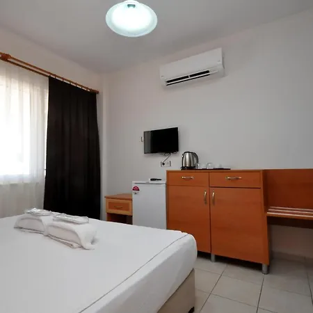 Lale Hotell Turunç
