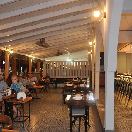 Lale Hotell